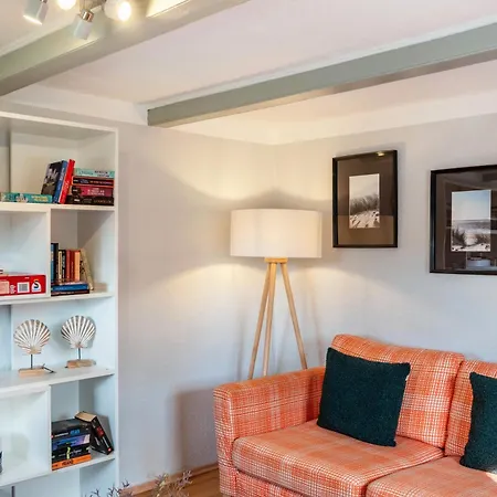 Haus Deichperle Tini Anton Ferienhaus Dornum